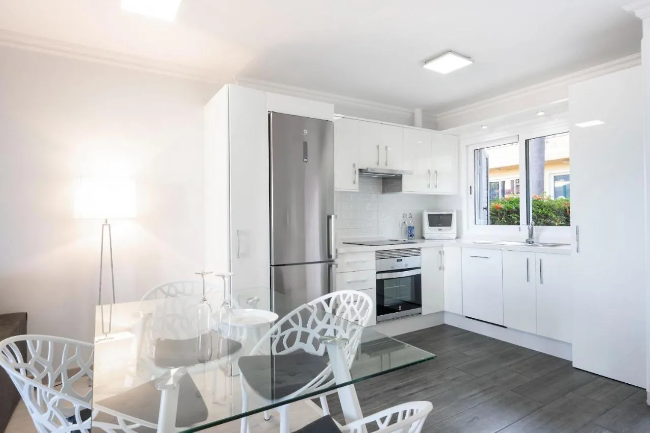 Cosy Flat With Sea Views In Santa Ursula Lägenhet